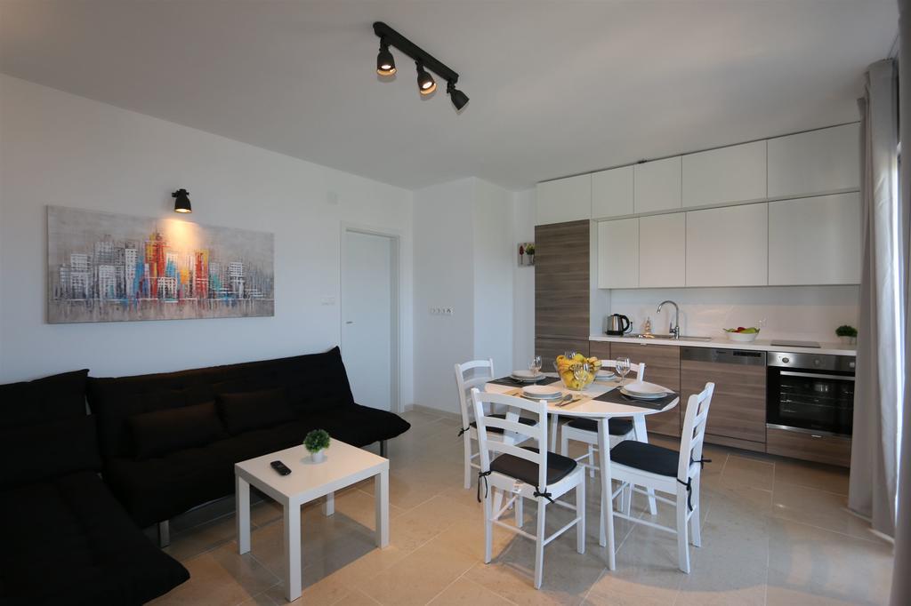 Apartments Roberta Šilo Esterno foto