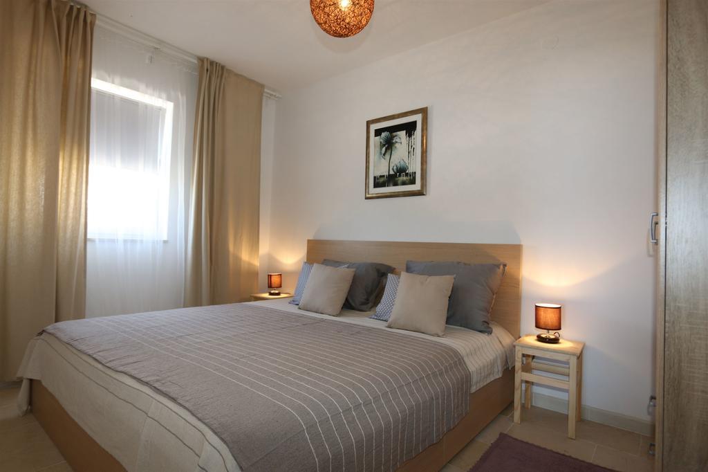 Apartments Roberta Šilo Esterno foto