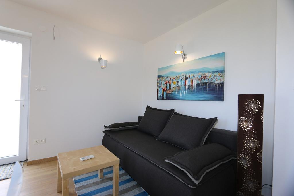 Apartments Roberta Šilo Esterno foto