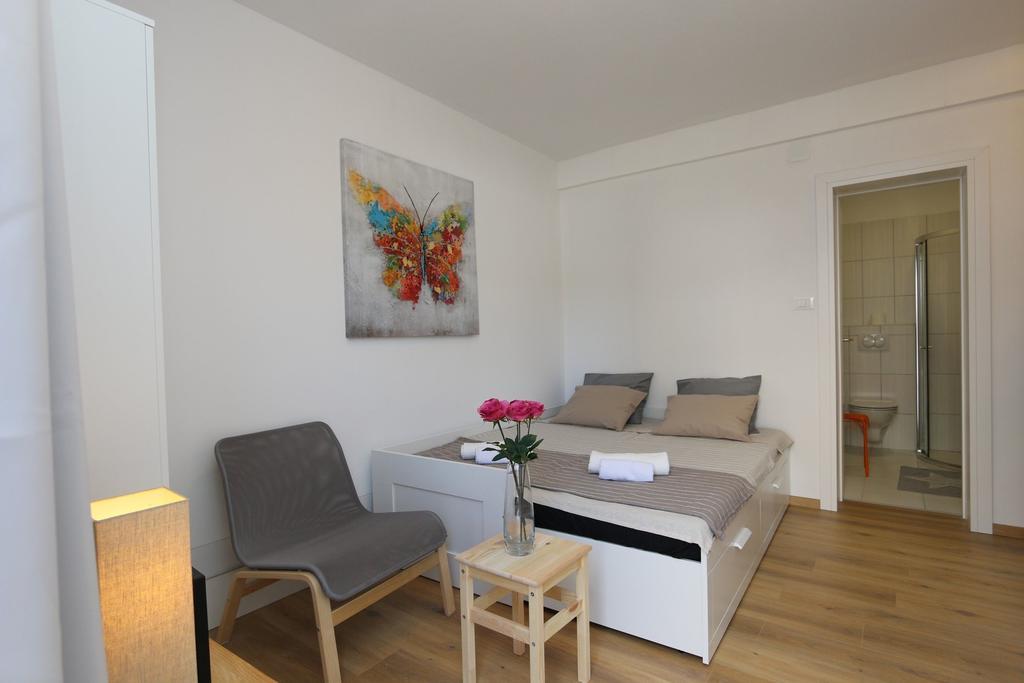 Apartments Roberta Šilo Esterno foto